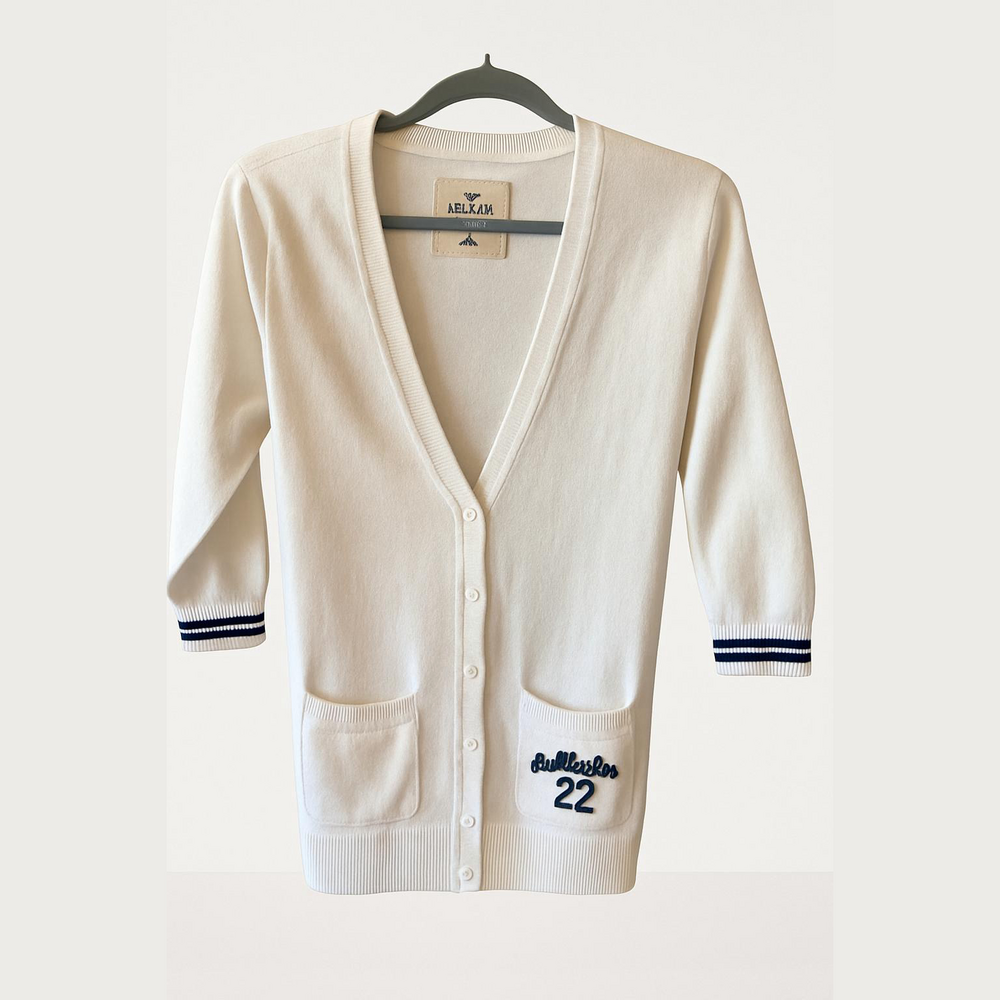 VINT. Y2k Hollister Women’s white S embroidered logo Cardigan 3/4 sleeve-preppy